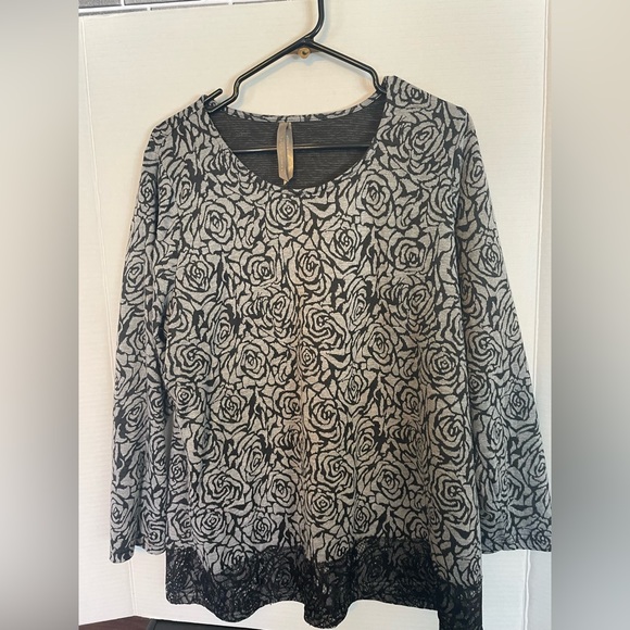 Plus size 1x Penningtons fancy blouse lace trim black - Picture 4 of 5